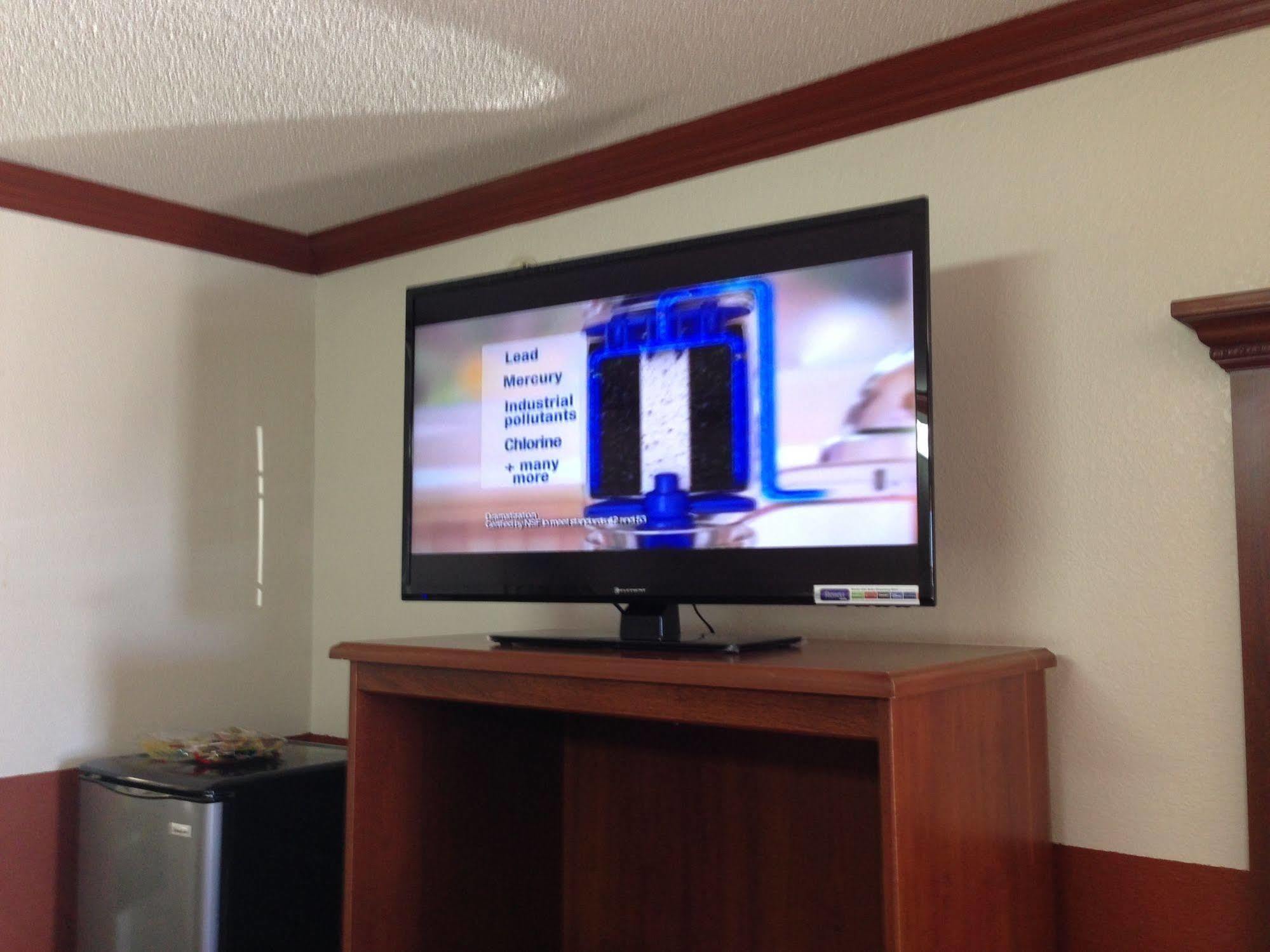 Executive Inn ロブズタウン エクステリア 写真